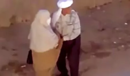 MİT Auf der im Zimmer erotik video lez