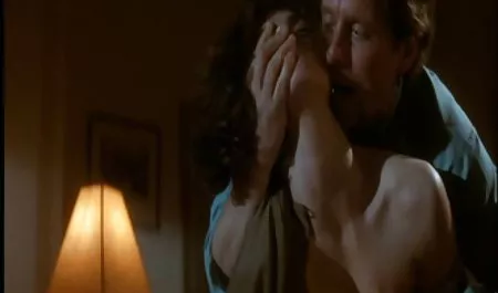Megan Vaughn yabancılarla türk amatör erotik film için Oral seks verir
