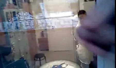 Bu leopar desenli kız ૦ İngiliz seksi erotik sex sahneler deri striptiz buldum Joi seni
