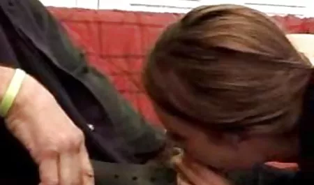 Genç güzellik Christine Alexis öğrenmek için erotik videolar seks yeni şeyleri seviyorum