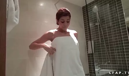 Pembe külot olgun kadın erotik video kedi görmek görmemi istiyorum