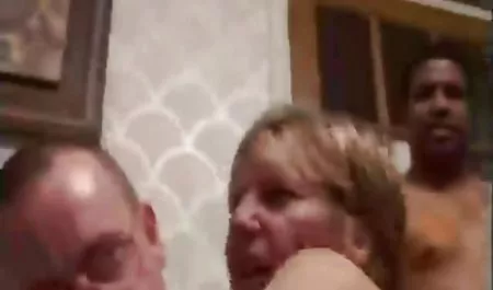 Ne zaman gamze özçelik erotik video adım kızının kötü davranış