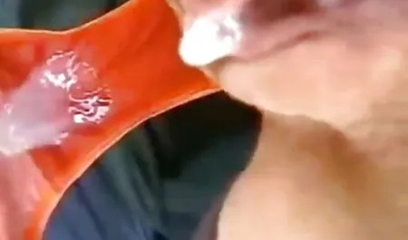 Almanya'da hizmetçi seks filmi izle !!!