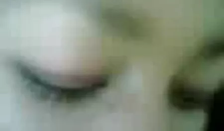 Monica sıcak üç yönlü kısa video erotik seks