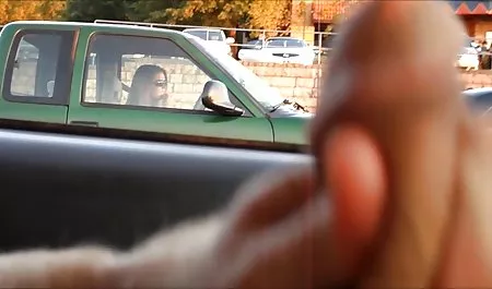 Bu bir yapay penis ile abanoz erotik sıcak video VAG onu oynuyor yakalandı