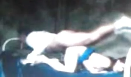 Büyük horoz kedi eroti vido Lola Tilki dolu