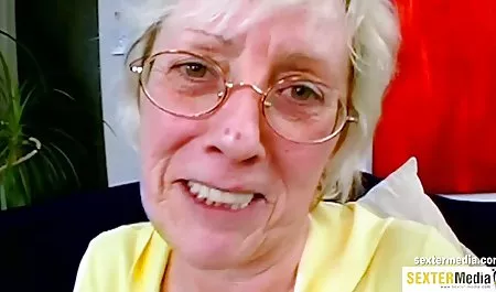 Kanepede anal erotik video sıcak lezbiyen üçlü seks.
