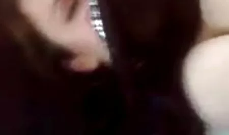 Seksi kalın sarışın bir vurma hd erotik sex video alır
